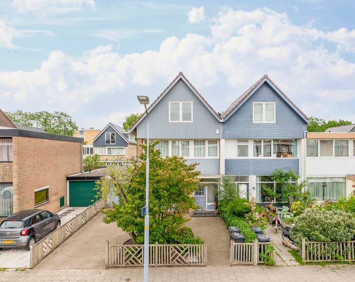 Newtonstraat 22 in Badhoevedorp foto