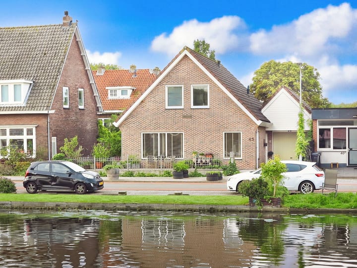 Nieuwemeerdijk 43 in Badhoevedorp foto