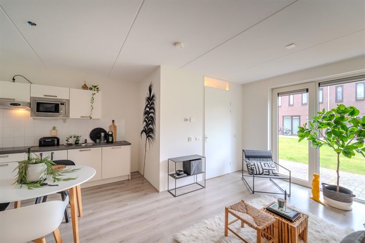 Nieuwendam 10 in Groningen foto