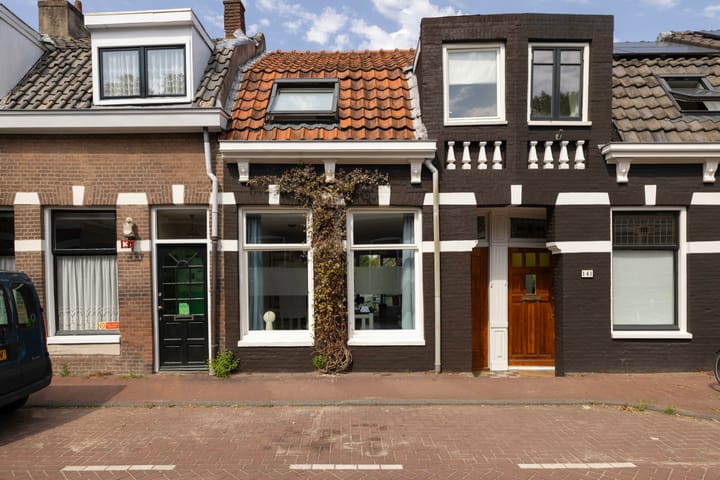 Nieuwendammerdijk 139 in Amsterdam foto