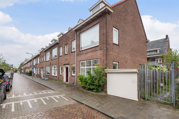 Nieuwenhoornstraat 122A in Rotterdam foto