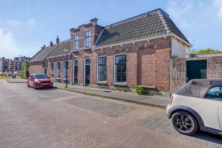 Nieuweweg 2 in Harlingen foto