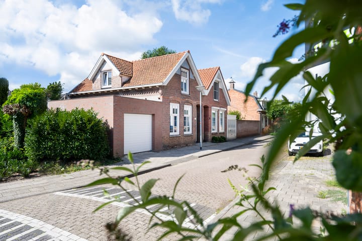 Nieuwstraat 18 in Waalwijk foto