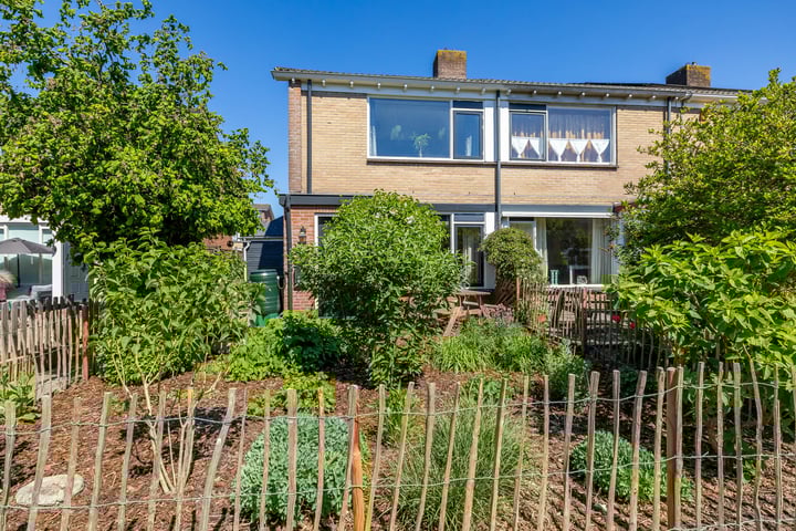 Nijenoertweg 103 in Leek foto