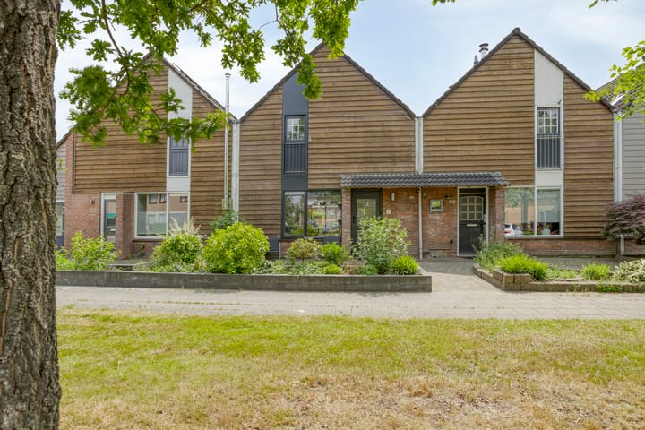 Nijenrode 34 in Roden foto