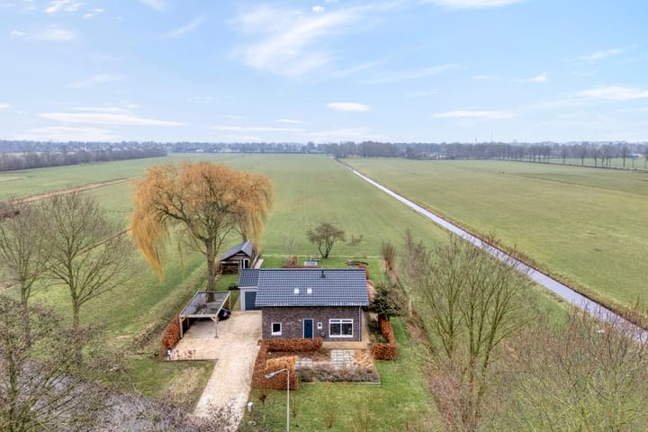 Nijeveense Bovenboer 6 in Nijeveen