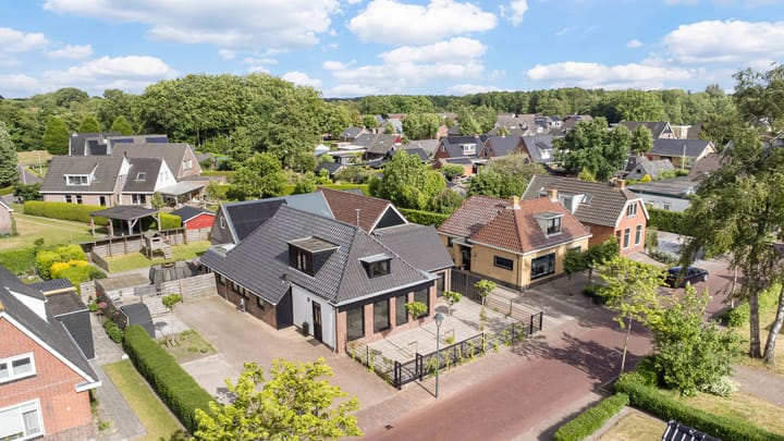 Nijewei 8 in Boornbergum foto