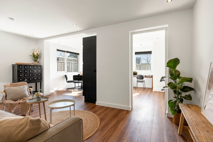 Nijmegenweg 24 in Almere foto