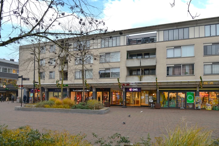 Noordeinde 277 in Almere foto