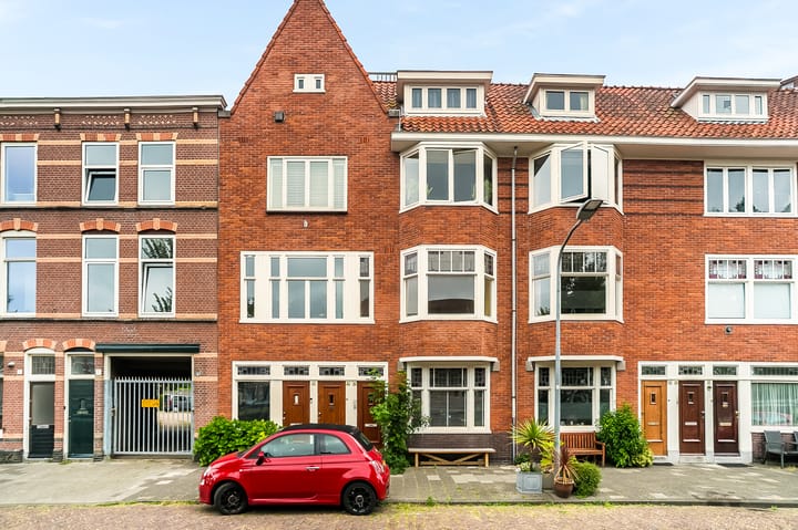 Noorder Emmakade 11A in Haarlem foto