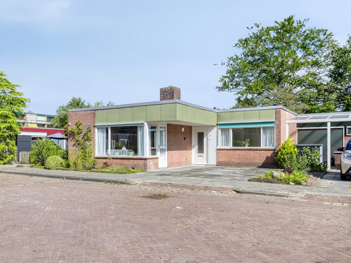 Noorderkroon 30 in Roden foto