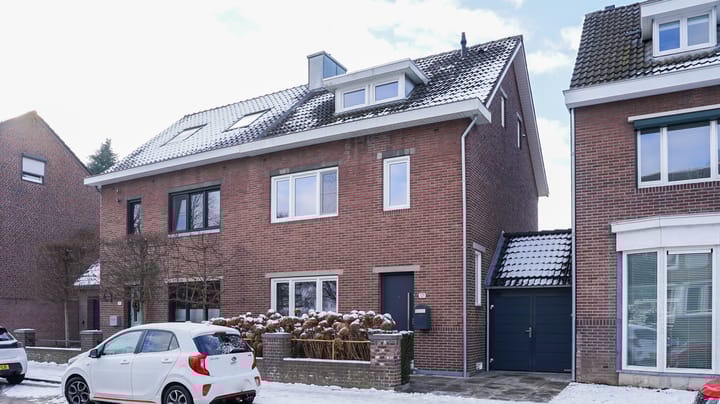 O.L.Vrouwestraat 121 in Kerkrade