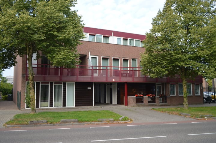 O.L.Vrouwestraat 143E in Kerkrade