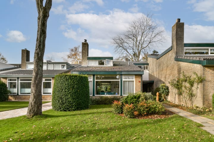 Oberonlaan 23 in Dordrecht foto