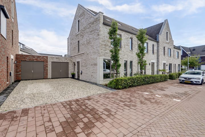 Ochtenddauw 5 in Arnhem foto