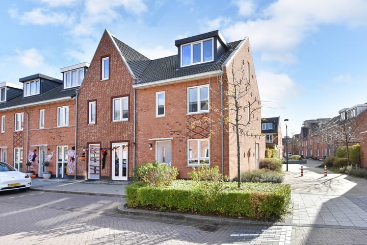 Ockenburger Tientweg 12 in Rijswijk foto