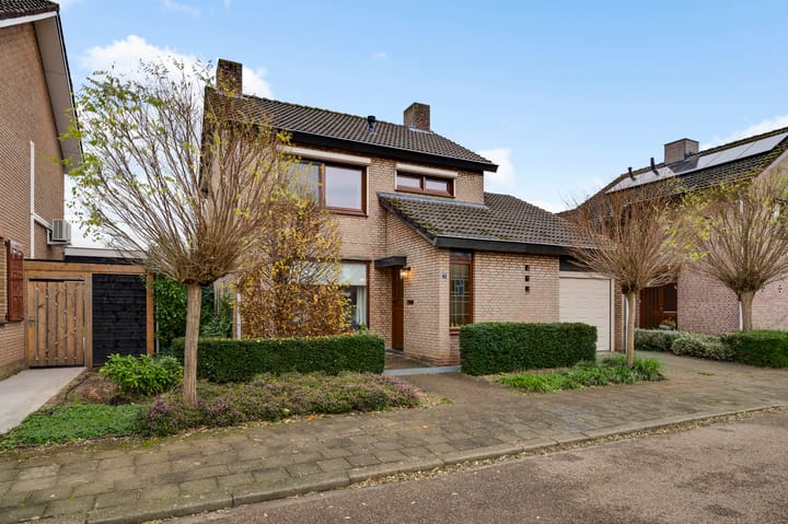 Oeverzicht 9 in Linne foto