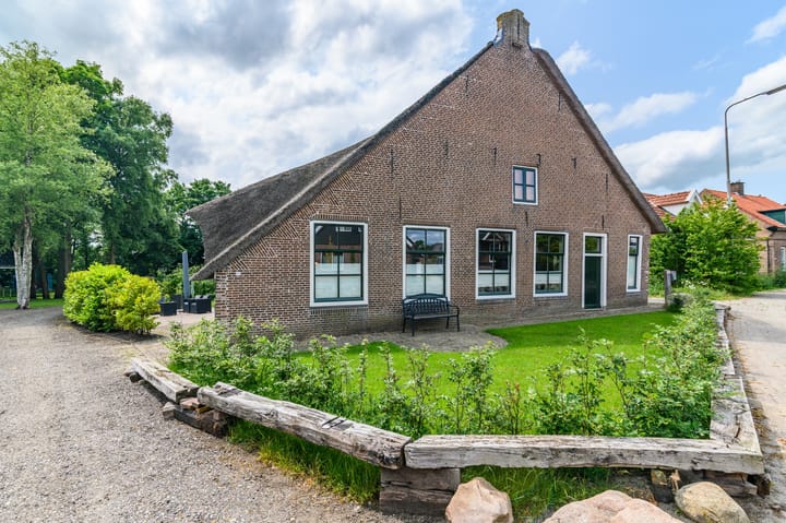 Oldemarktseweg 83 in Steenwijkerwold foto