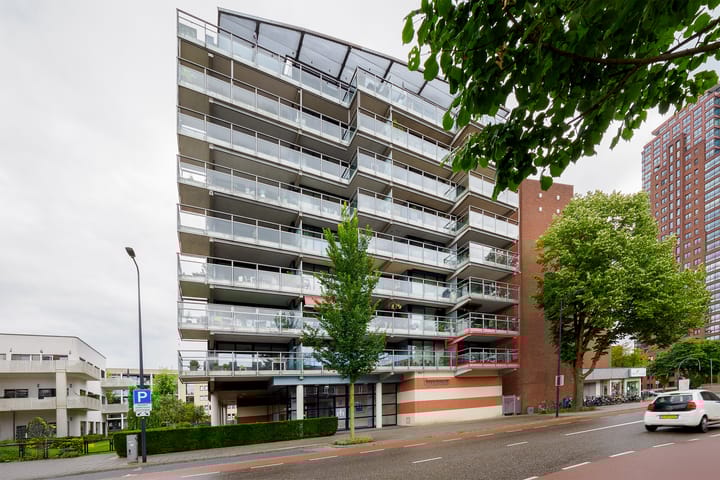 Oldenzaalsestraat 2-3 in Enschede foto