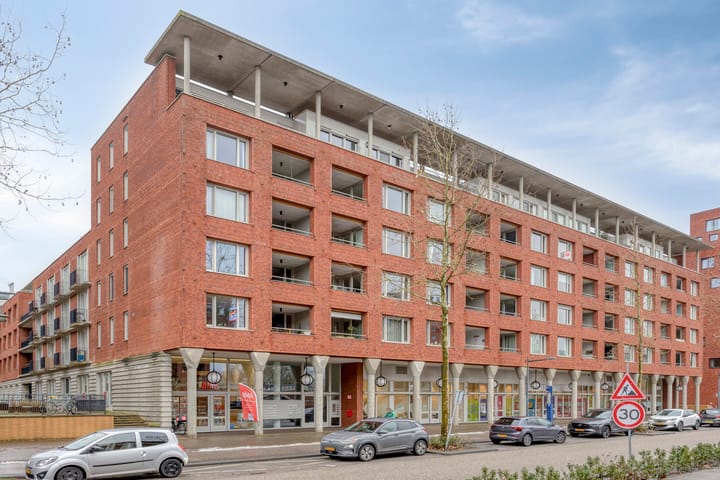 Onderwijsboulevard 558 in 's-Hertogenbosch foto