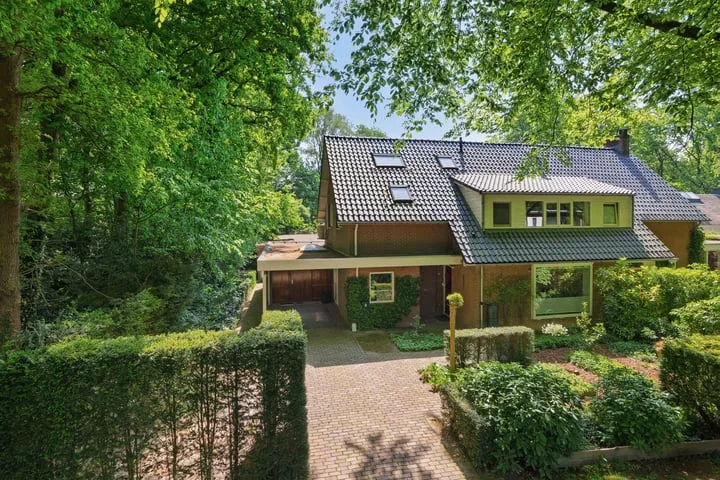 Online Woningbrochure voor https://beukenlaan9.nl