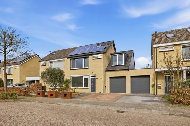 Online Woningbrochure voor https://burgemeestervangrotenhuisstraat39.nl