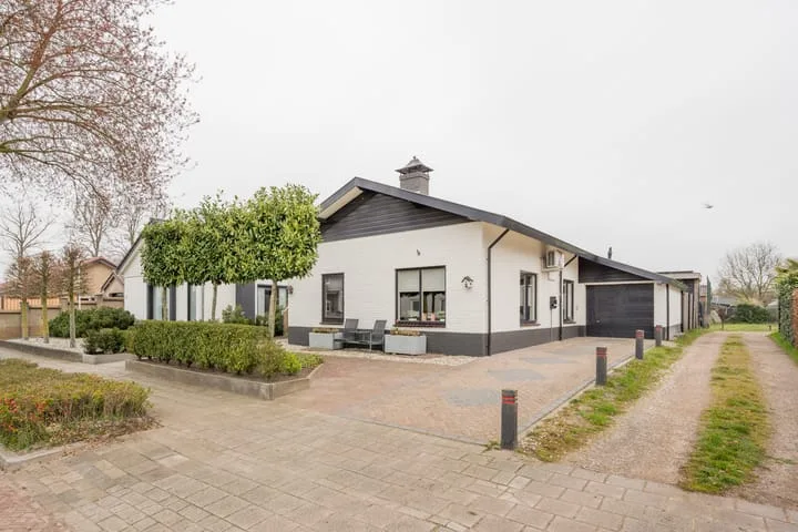 Online Woningbrochure voor https://gerarddoustraat3.nl