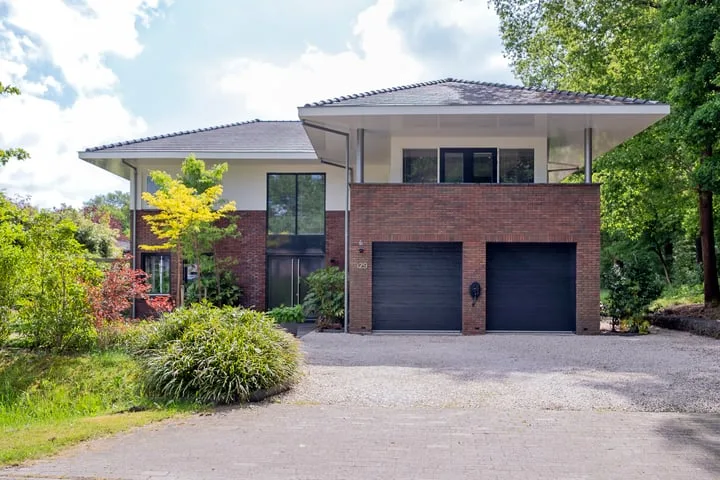 Online Woningbrochure voor https://houtlaan129.nl