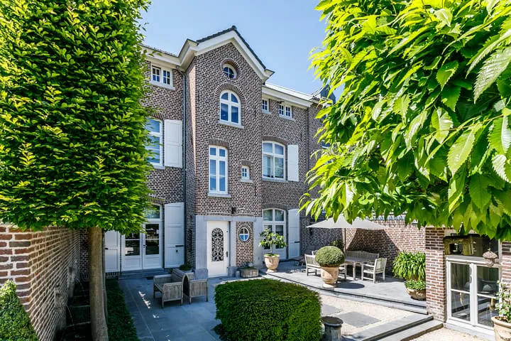 Online Woningbrochure voor https://kerkstraat8.nl