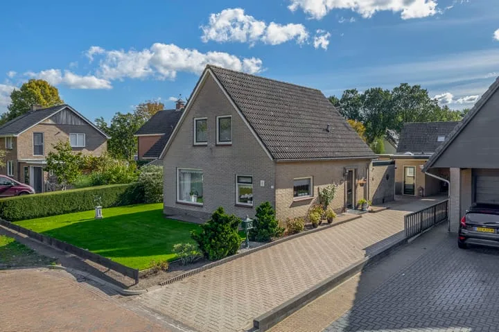 Online Woningbrochure voor https://liezenveenweg31.nl