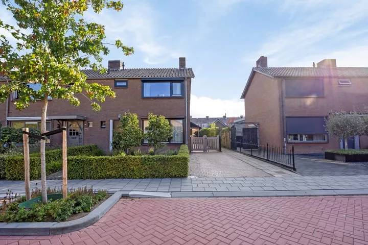 Online Woningbrochure voor https://lijsterbesstraat17.nl