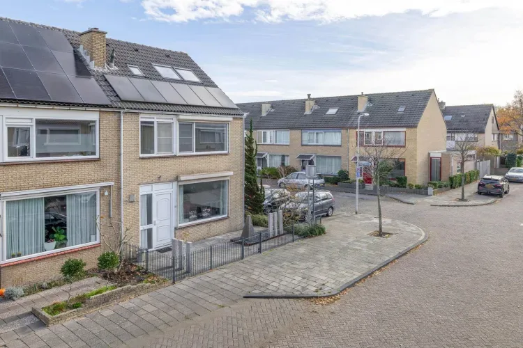 Online Woningbrochure voor https://lijsterbesstraat17.nl