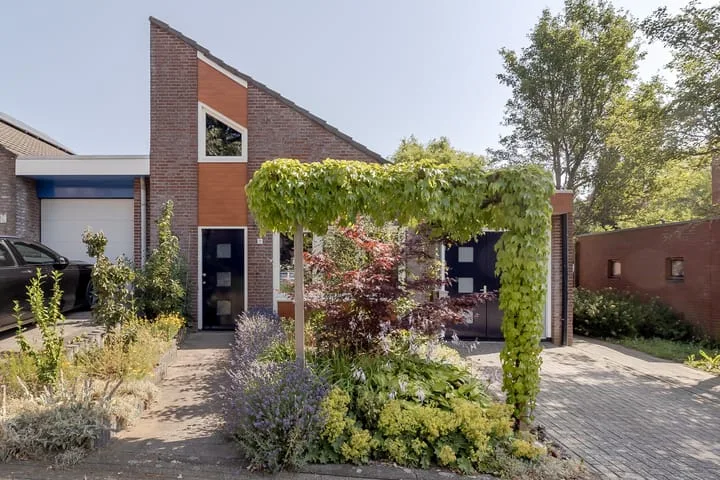 Online Woningbrochure voor https://meesterdelhoofenstraat21.nl