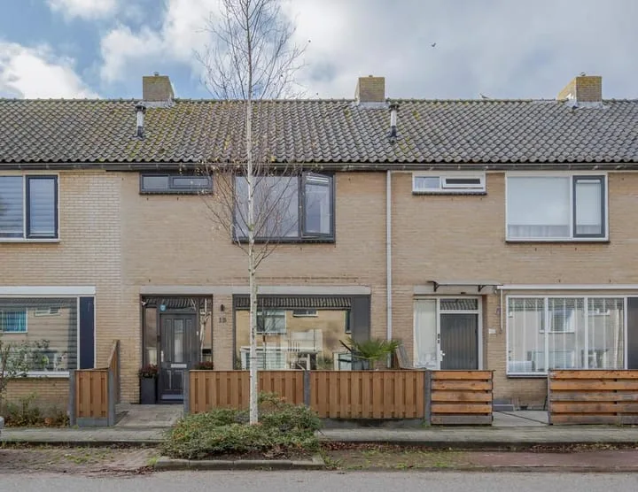 Online Woningbrochure voor https://meeuwenlaan13.nl