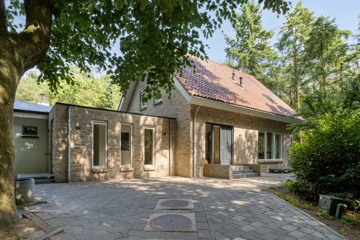 Online Woningbrochure voor https://postbaan25.nl