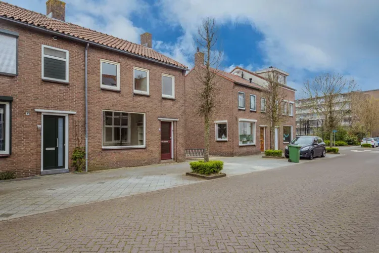 Online Woningbrochure voor https://troelstrastraat70.nl