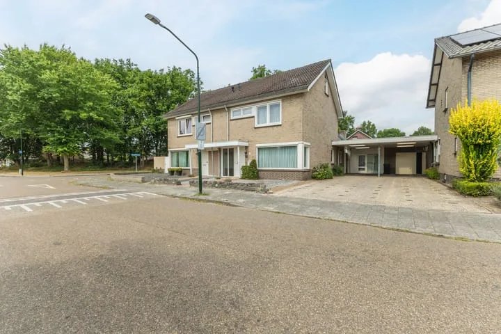 Online Woningbrochure voor https://vincentvangoghlaan8.nl