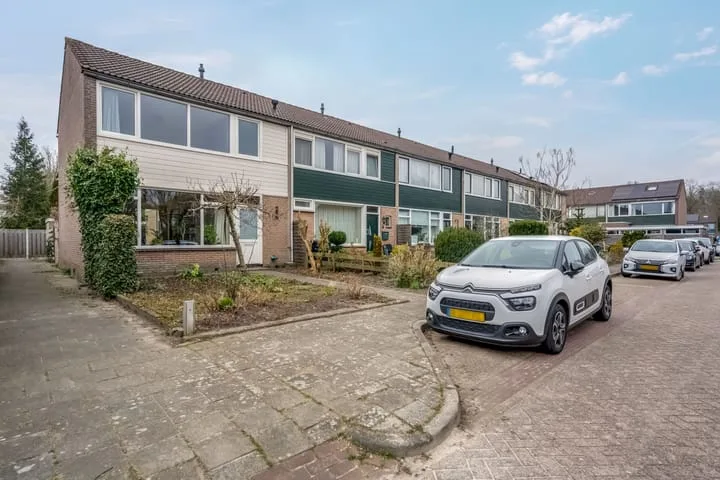 Online Woningbrochure voor https://zwaluwstraat32.nl