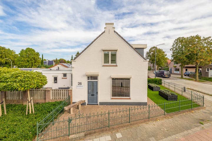 Oosteind 28 in Sprang-Capelle foto