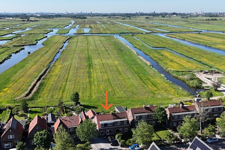 Oosteinde 66 in Wormer foto