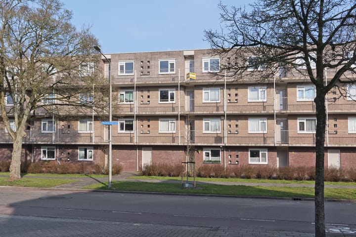 Oostelijk Halfrond 109 in Amstelveen