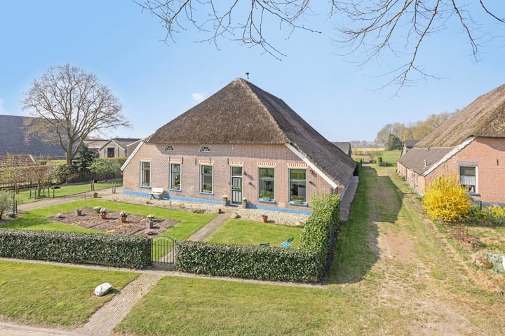 Oostereind 6 in Wachtum foto