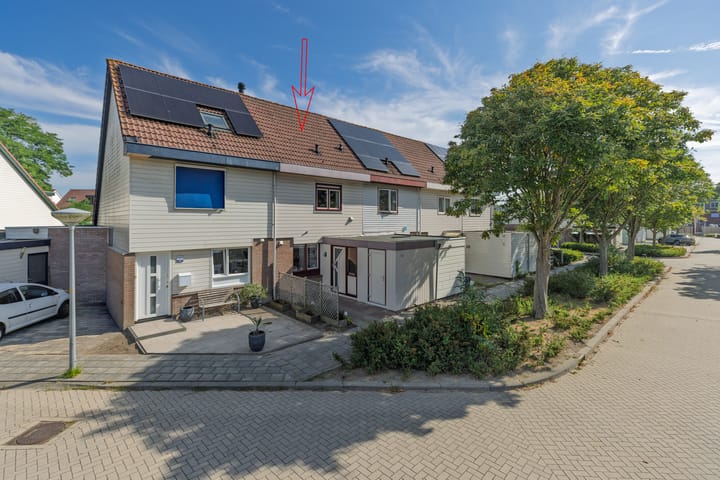 Oosterhoutstraat 47 in Almere foto