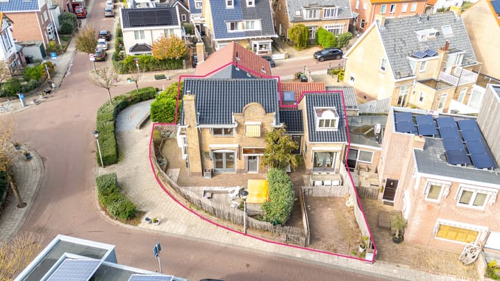 Oosterparkstraat 38 in Zandvoort foto