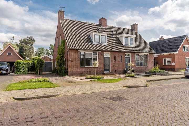 Oosterstraat 49 in Blijham