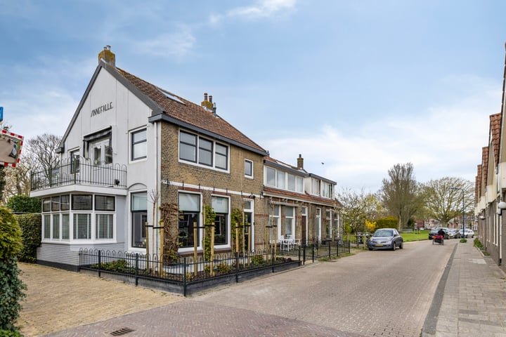 Oosterstraat 8 in Harlingen foto