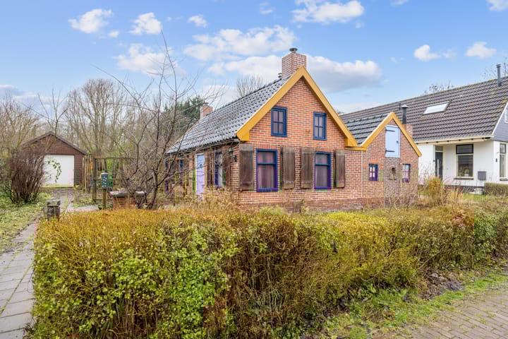 Oosterweg 16 in Den Andel