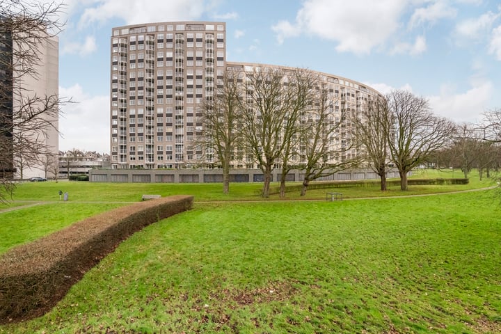 Oostmaaslaan 574 in Rotterdam foto