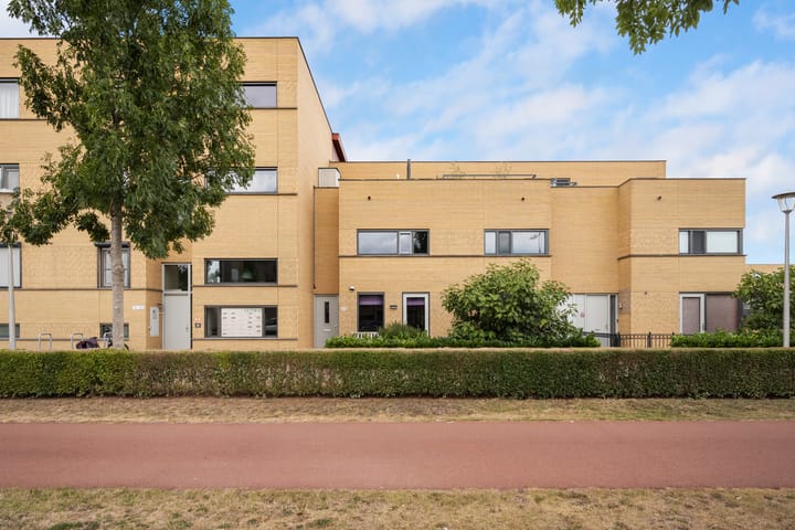 Oostmeerlaan 84 in Berkel en Rodenrijs foto