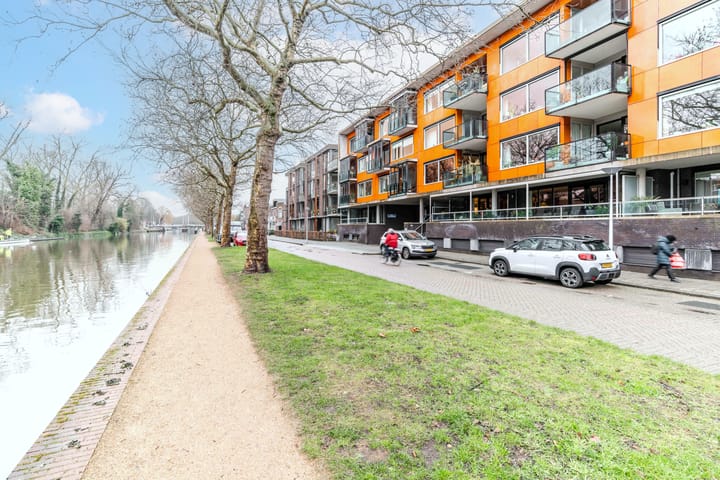 Oostsingel 148B in Delft foto